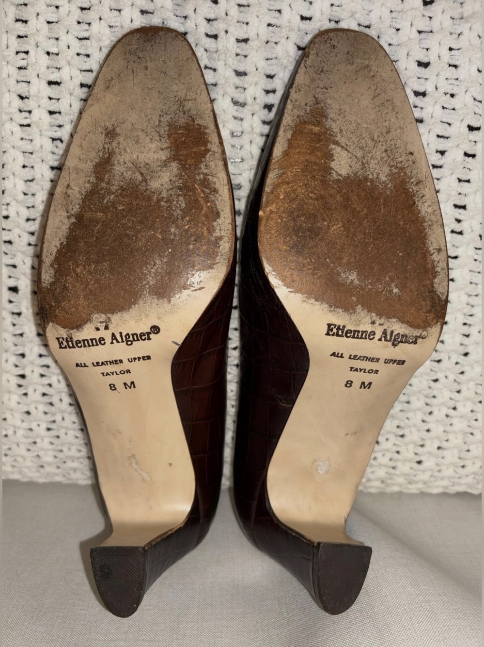 Etienne Aigner Women’s Burgundy Faux Alligator Leather Pumps w/3” Heel; Size 8 - Picture 7 of 8